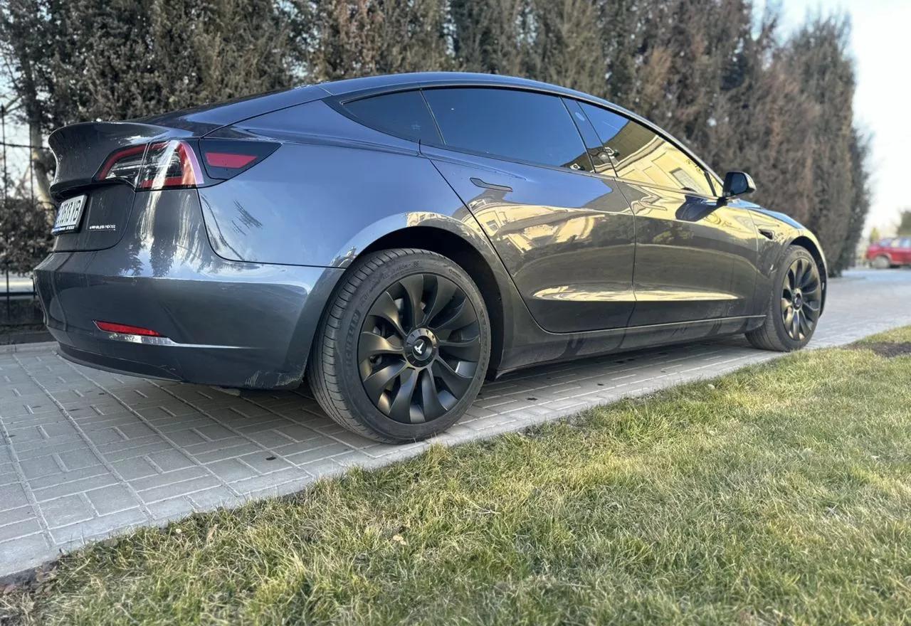 Tesla Model 3  60 kWh 2022thumbnail31