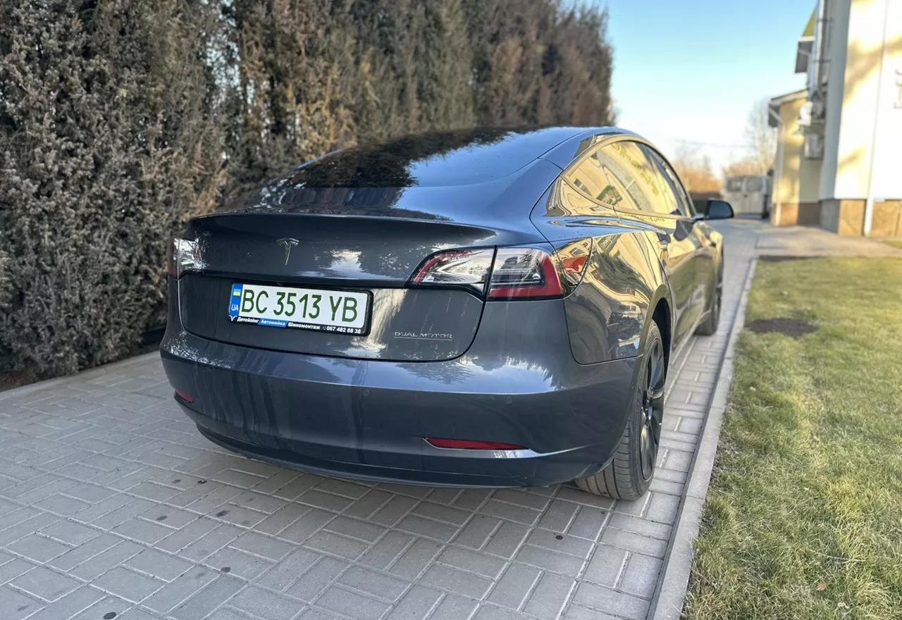 Tesla Model 3  60 kWh 2022111