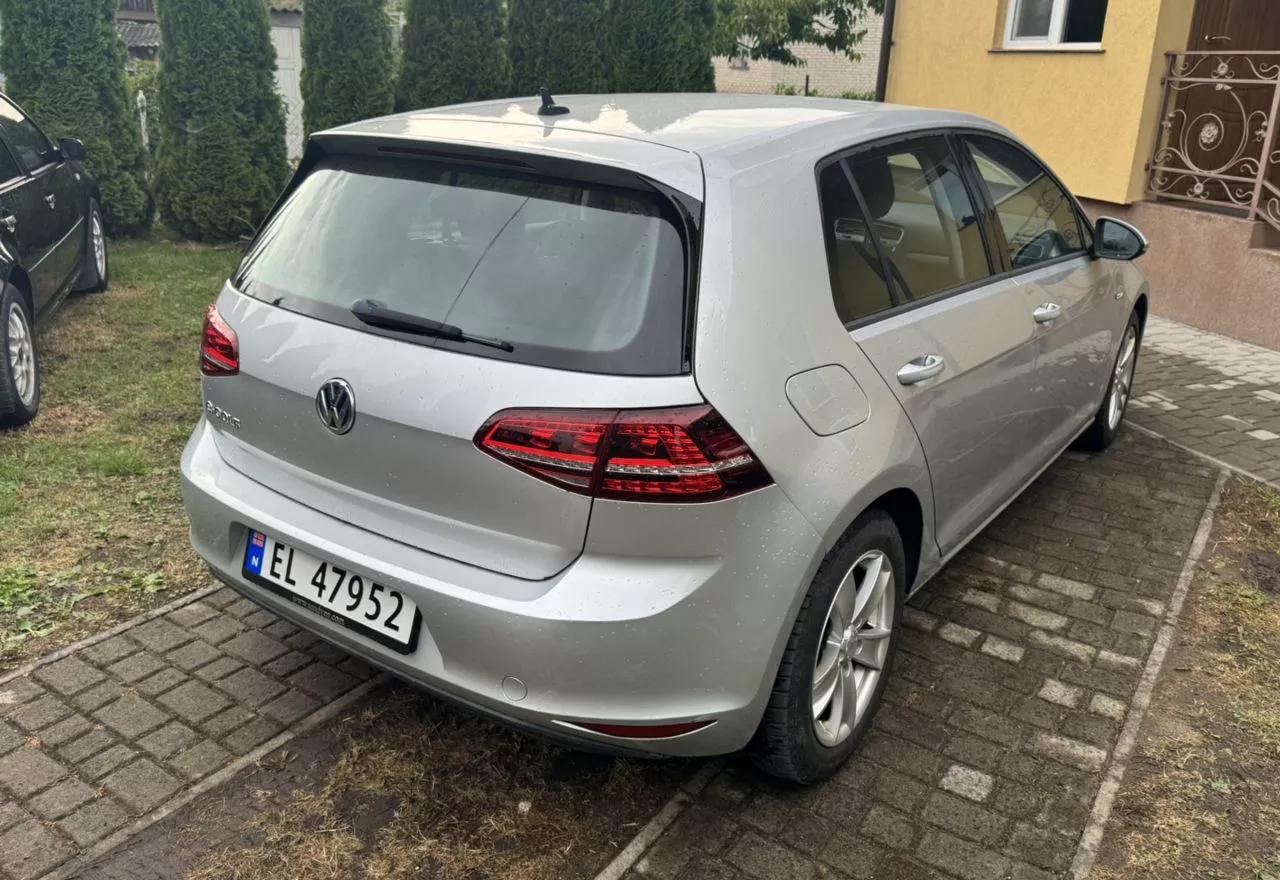 Volkswagen e-Golf  201441
