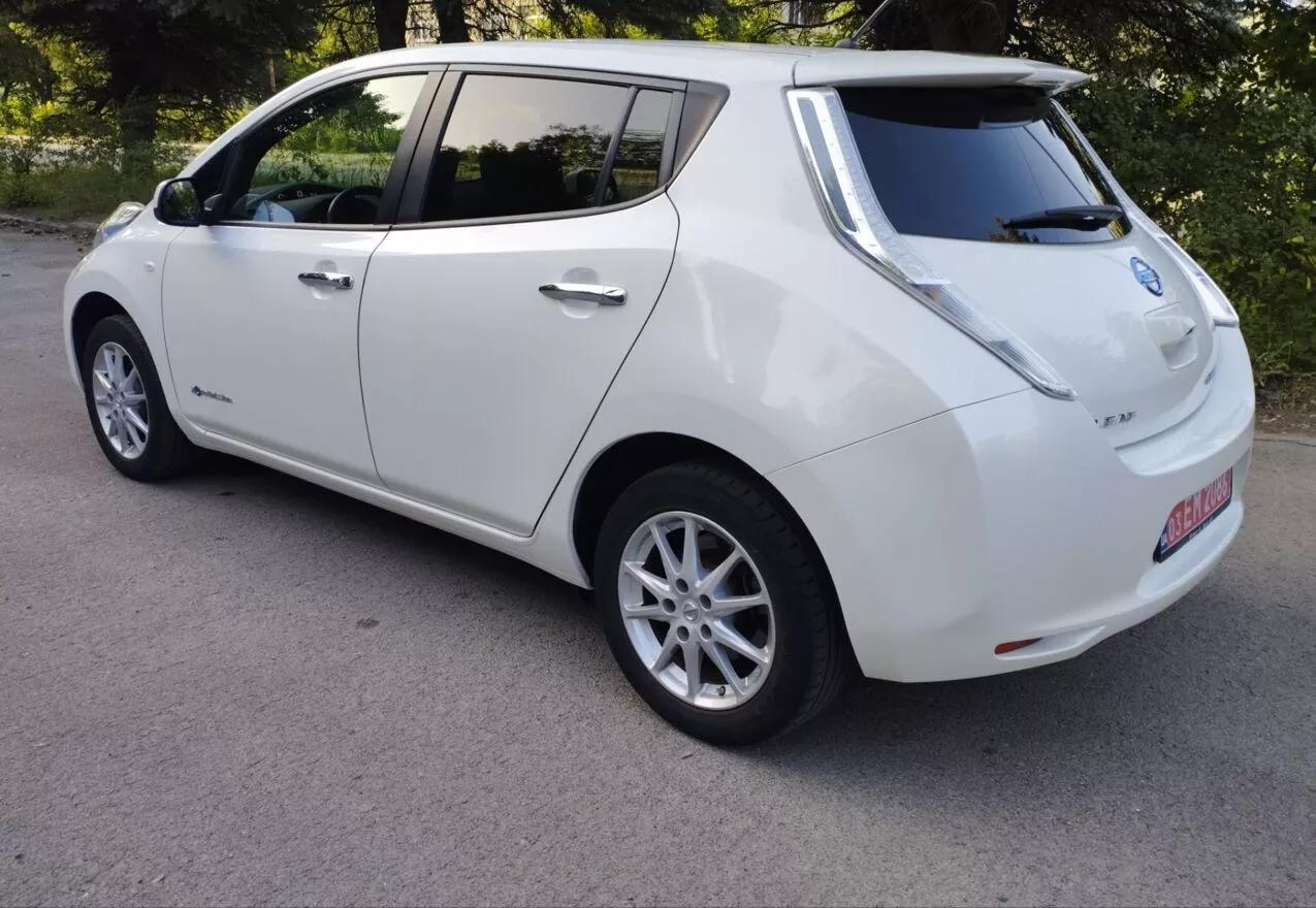 Nissan Leaf  24 kWh 2014thumbnail21