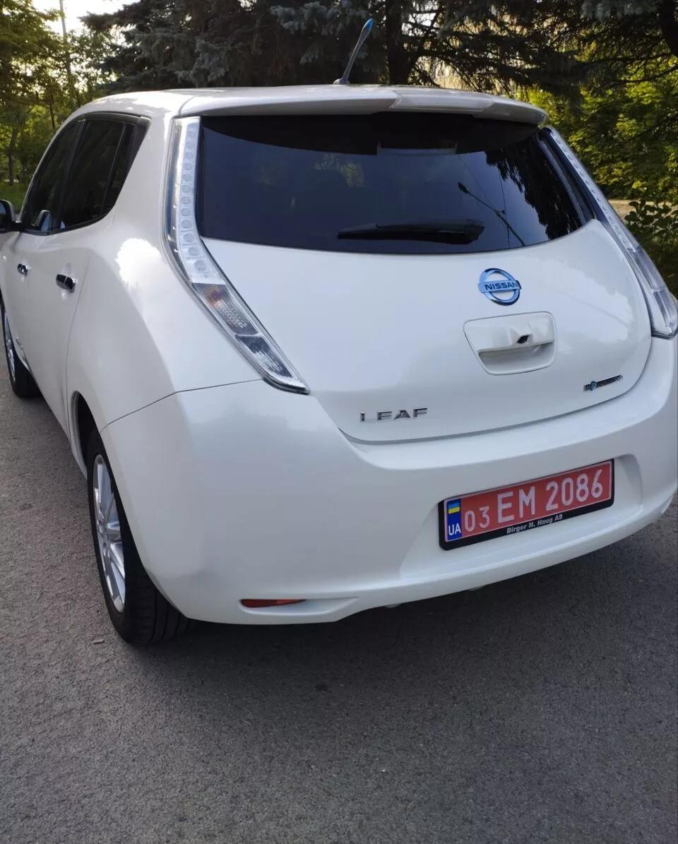 Nissan Leaf  24 kWh 2014thumbnail81