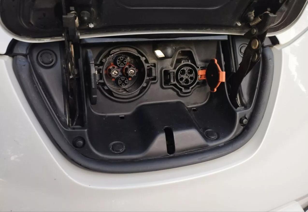 Nissan Leaf  24 kWh 2014251