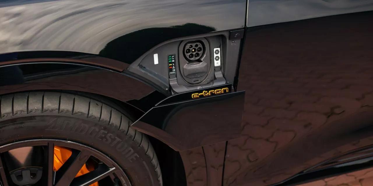 Audi E-tron  95 kWh 2022121