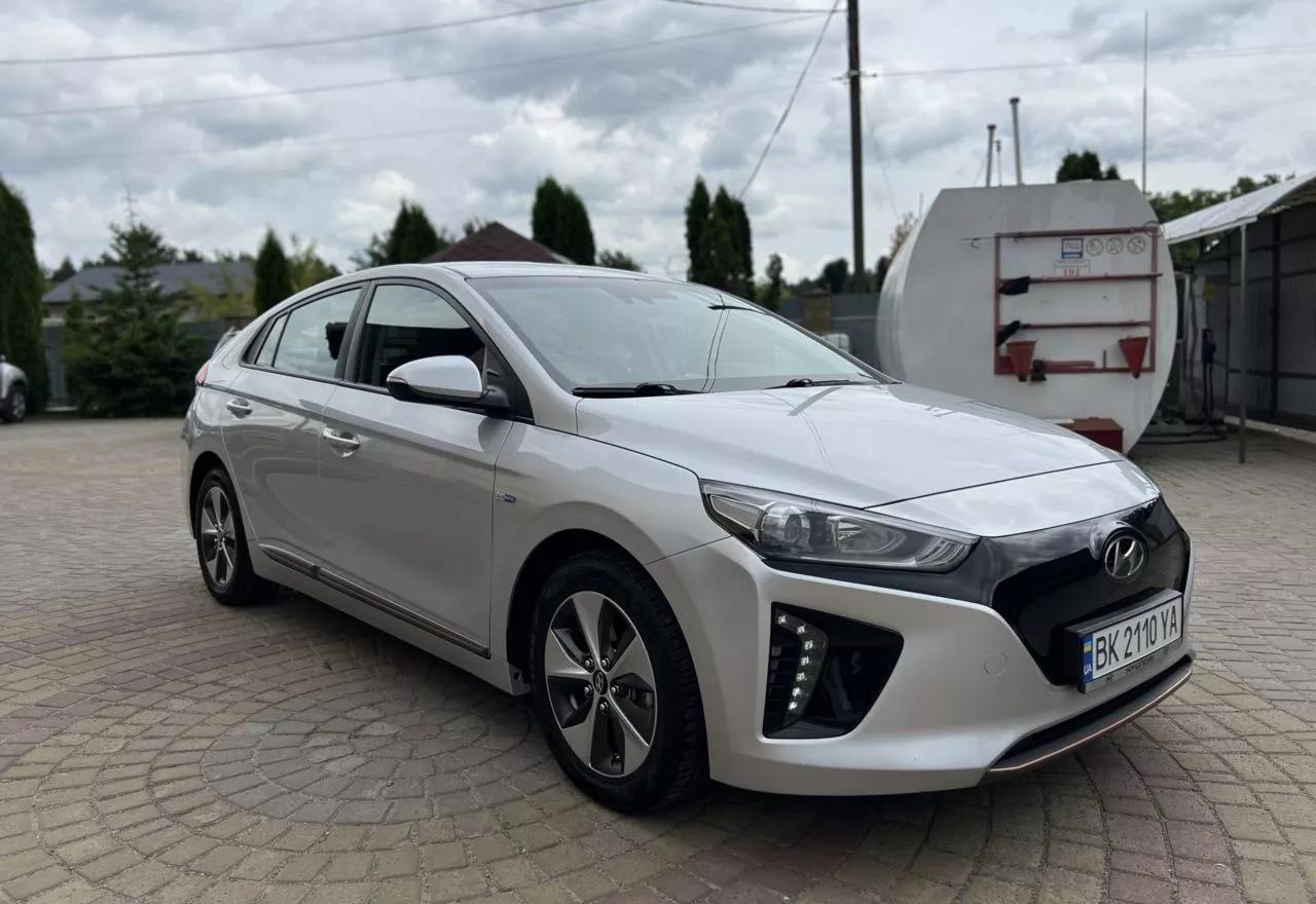 Hyundai Ioniq  2018thumbnail171