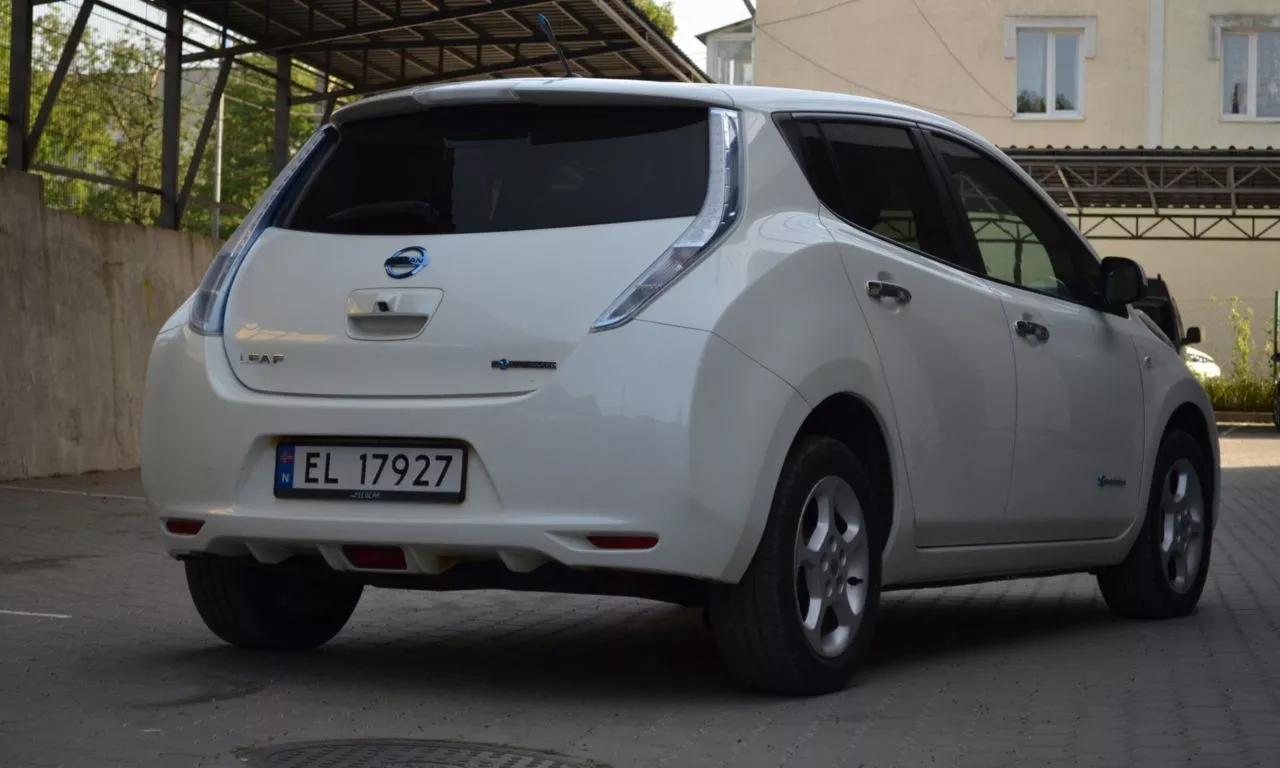 Nissan Leaf  24 kWh 2014111