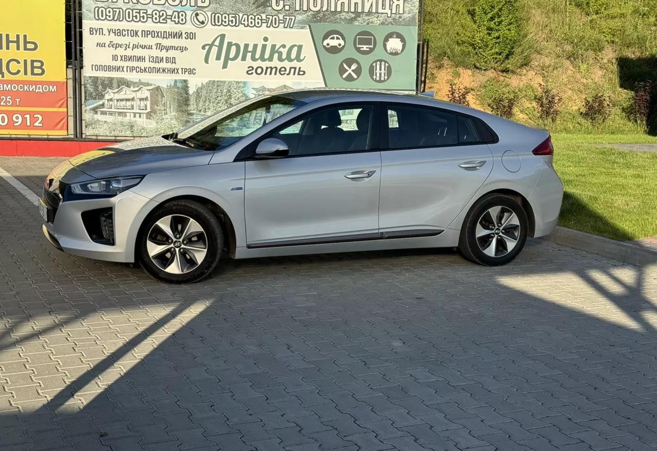 Hyundai Ioniq  88 kWh 201961