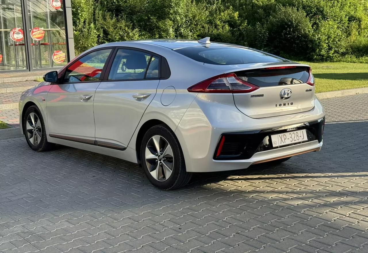 Hyundai Ioniq  88 kWh 2019331