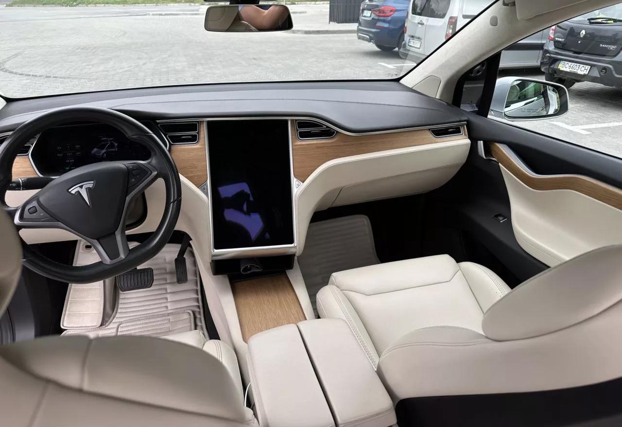 Tesla Model X  2018thumbnail151