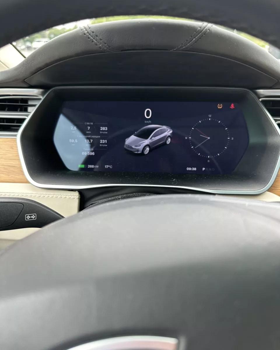 Tesla Model X  2018thumbnail181