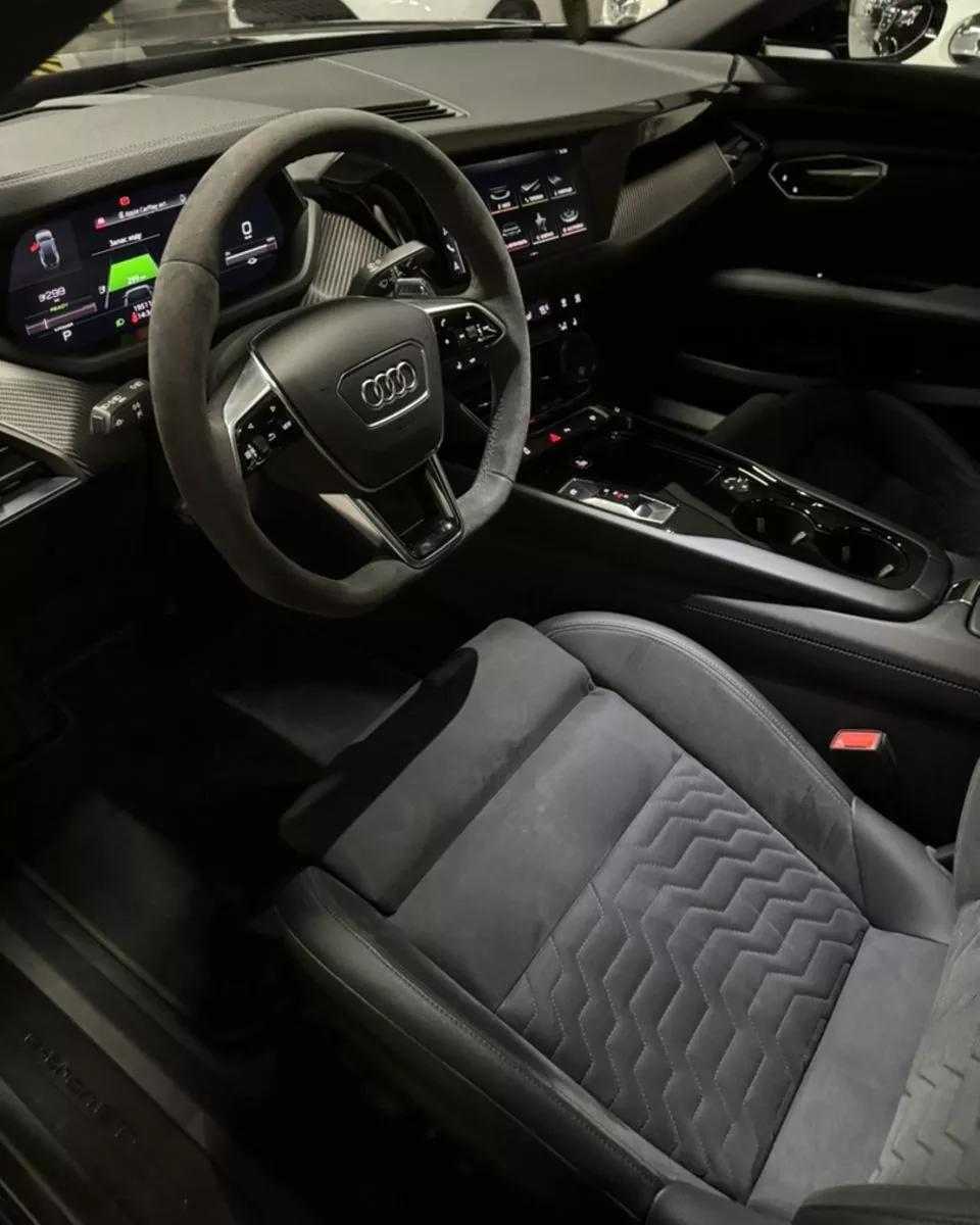 Audi E-tron GT  202241