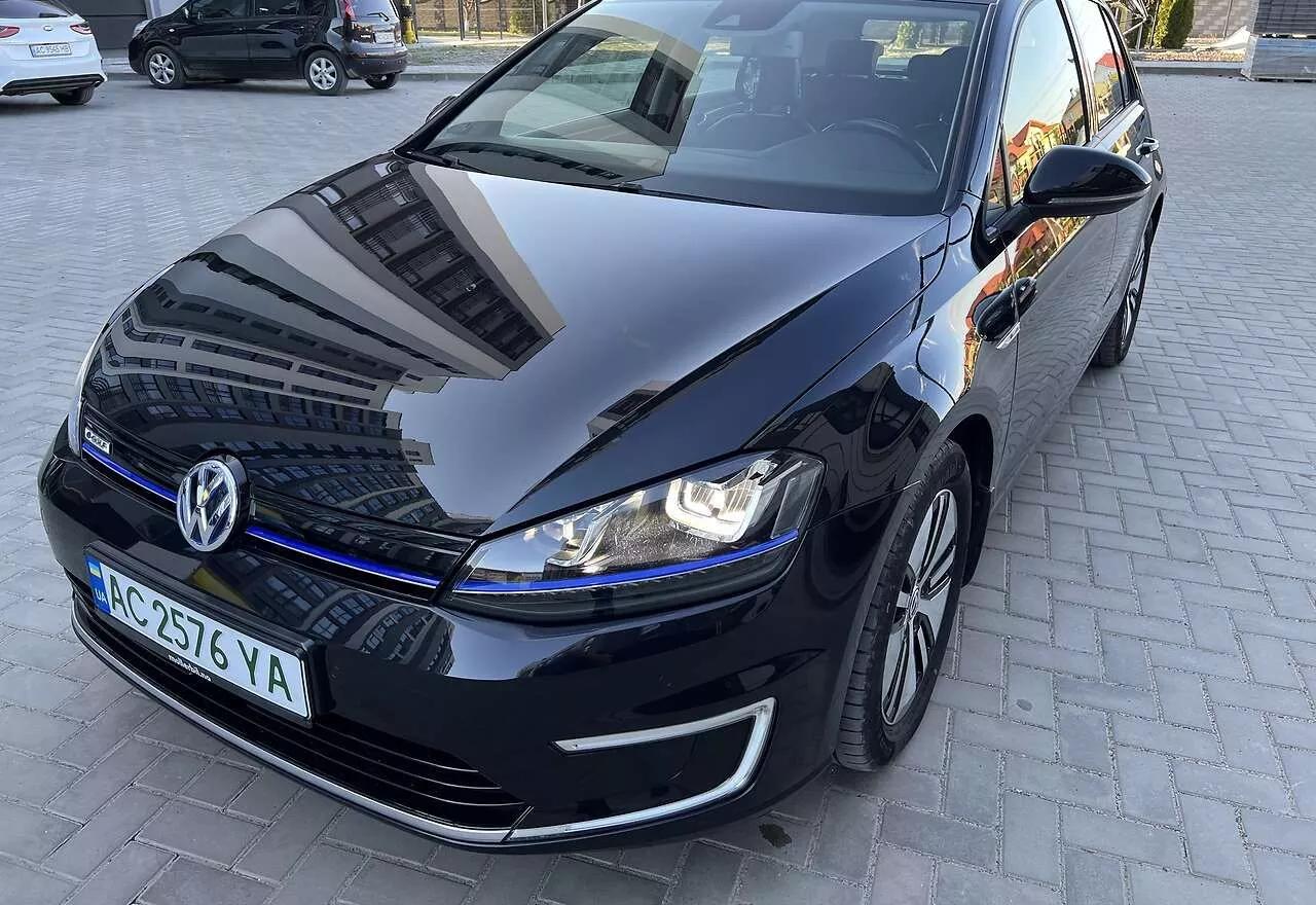 Volkswagen e-Golf  24 kWh 2015thumbnail21