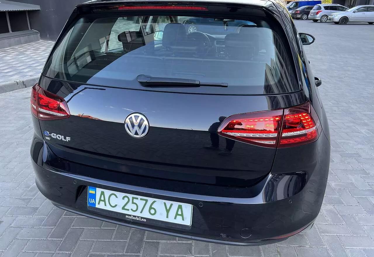 Volkswagen e-Golf  24 kWh 2015thumbnail91