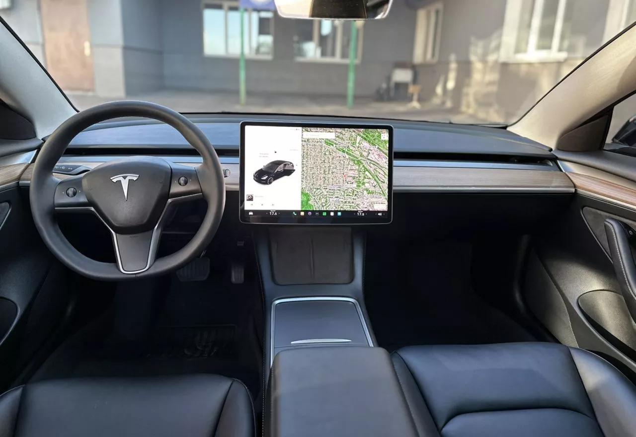 Tesla Model 3  62 kWh 2022141