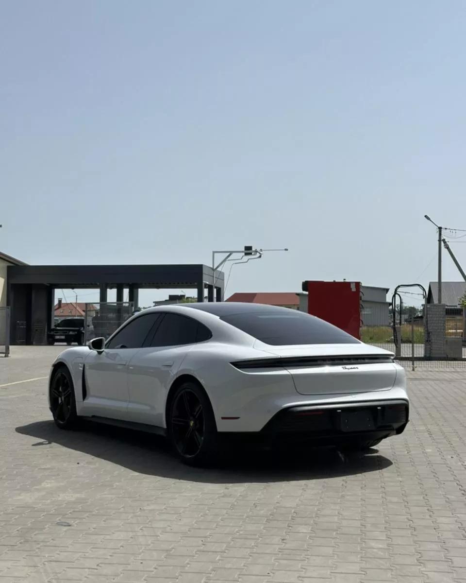 Porsche Taycan  79 kWh 202131