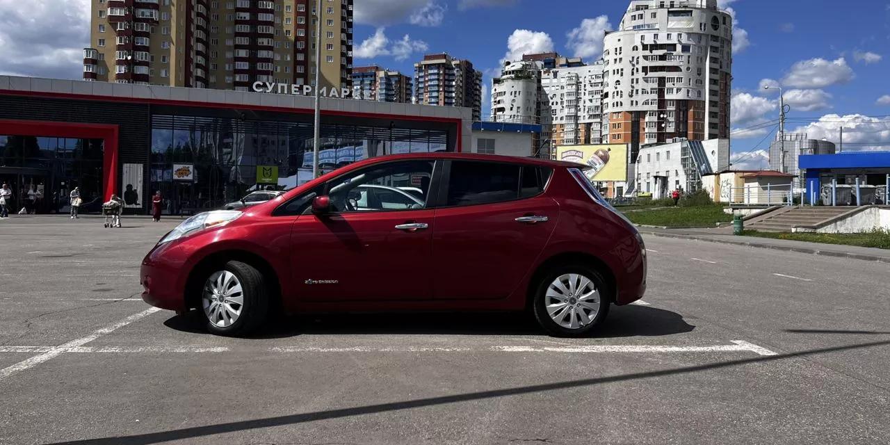 Nissan Leaf  201421