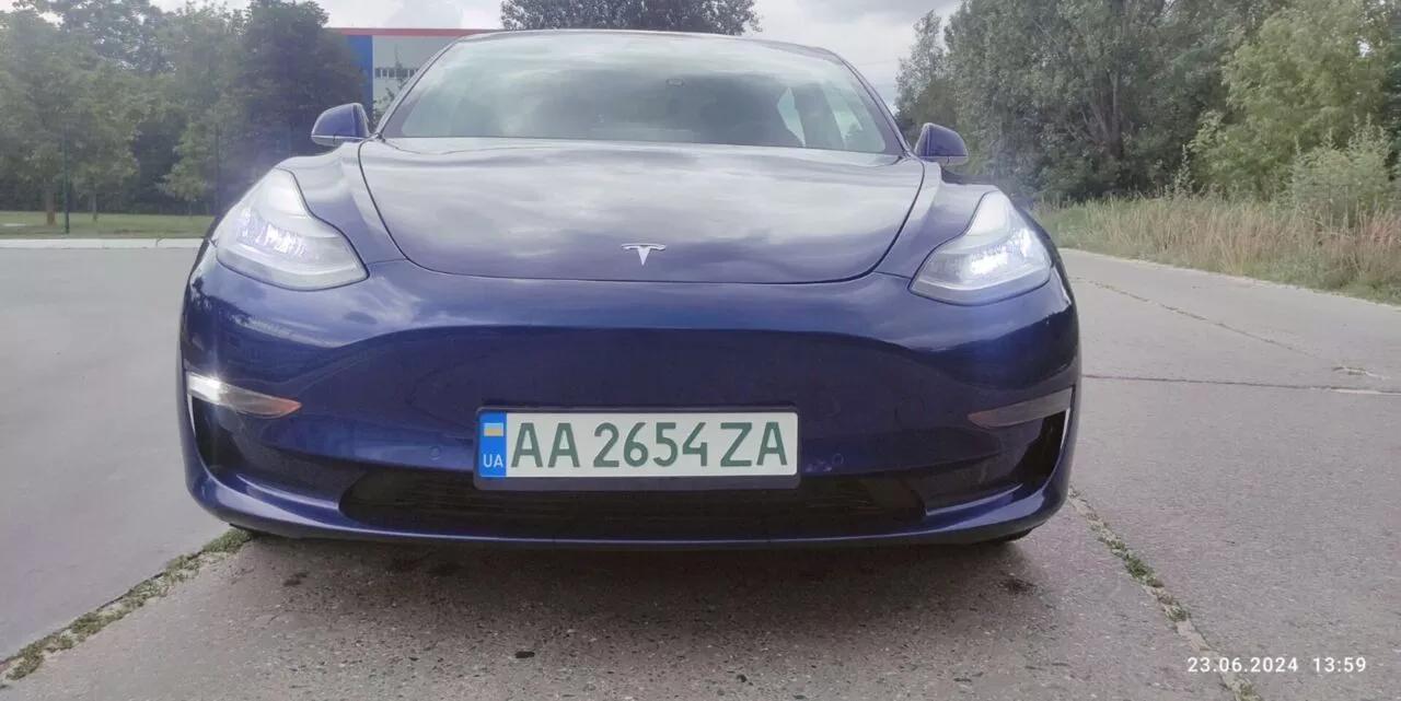 Tesla Model 3  68.3 kWh 2019thumbnail241