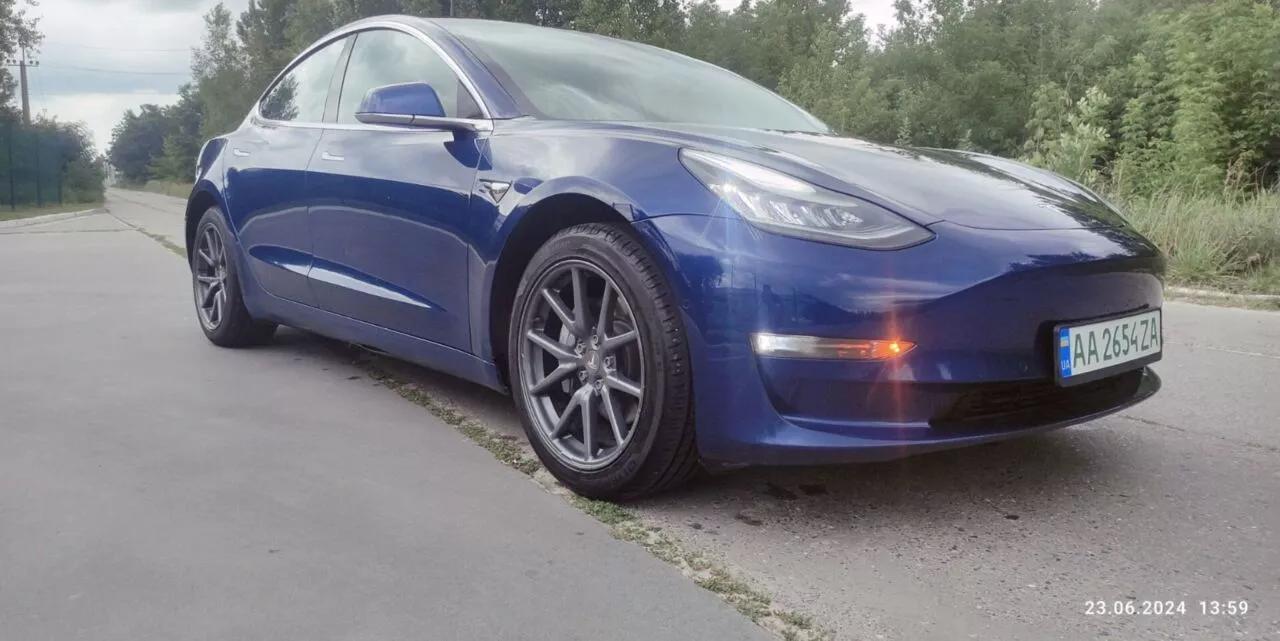 Tesla Model 3  68.3 kWh 2019thumbnail261