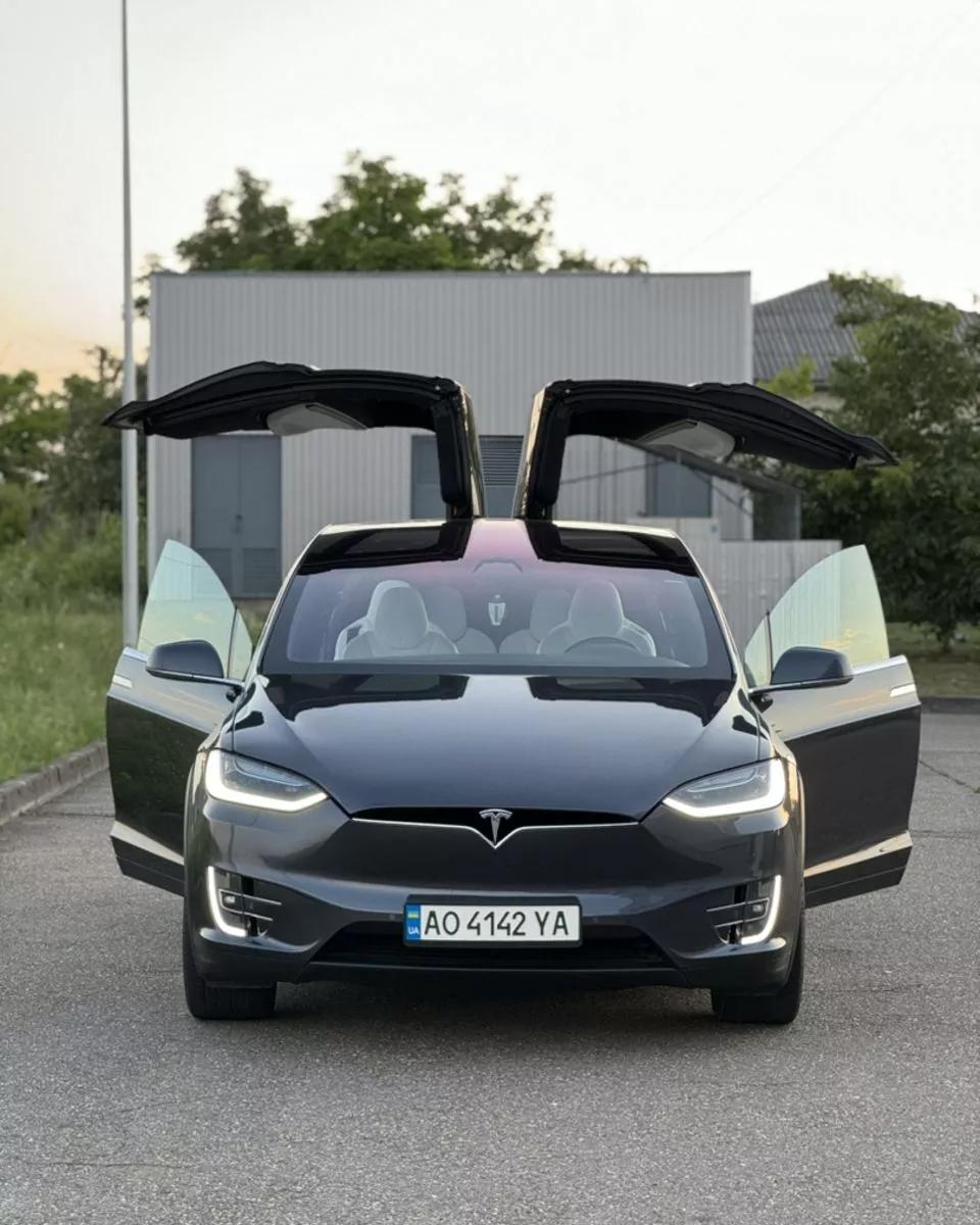 Tesla Model X  90 kWh 2016thumbnail01