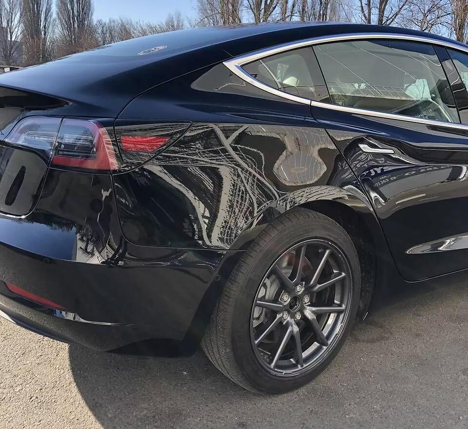 Tesla Model 3  54 kWh 2019111