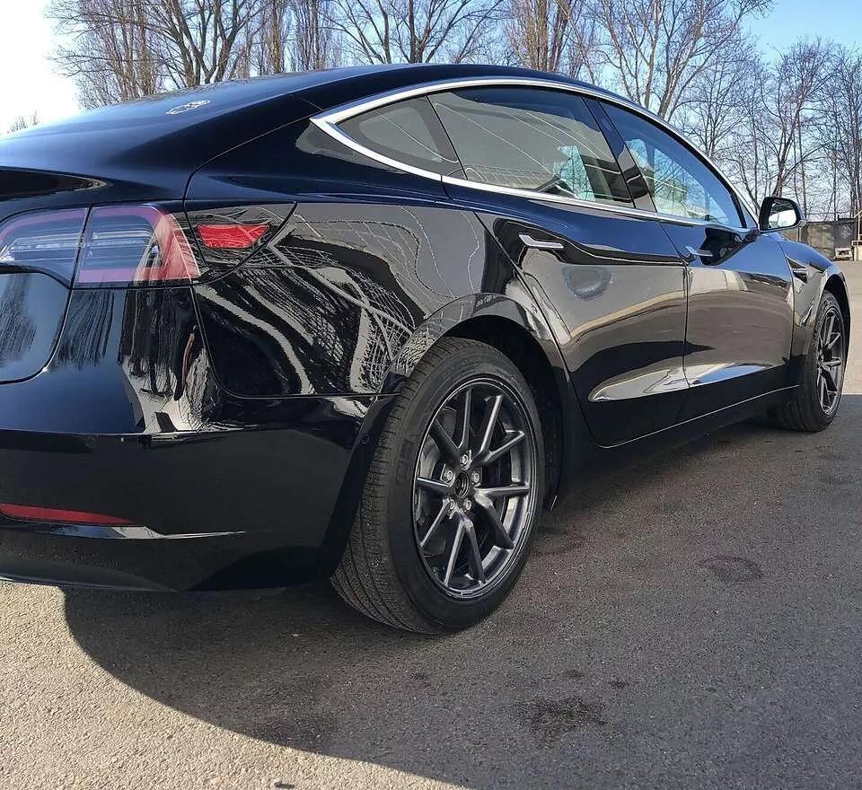 Tesla Model 3  54 kWh 2019121