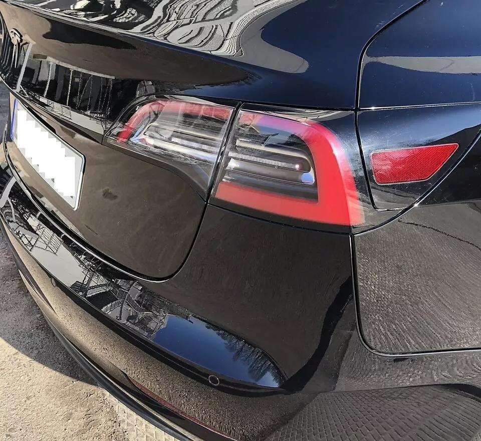 Tesla Model 3  54 kWh 2019thumbnail181