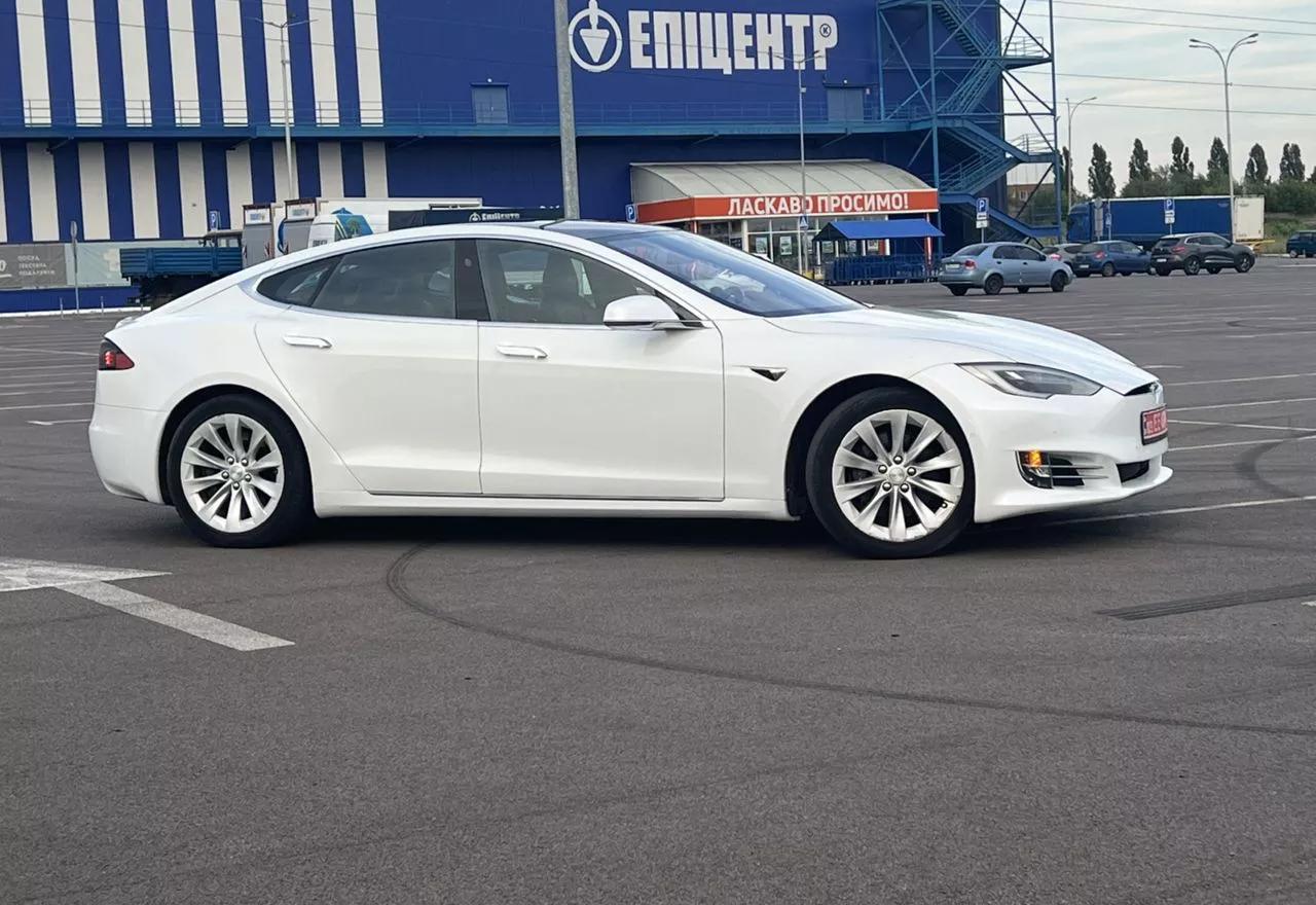 Tesla Model S  100 kWh 2017thumbnail41