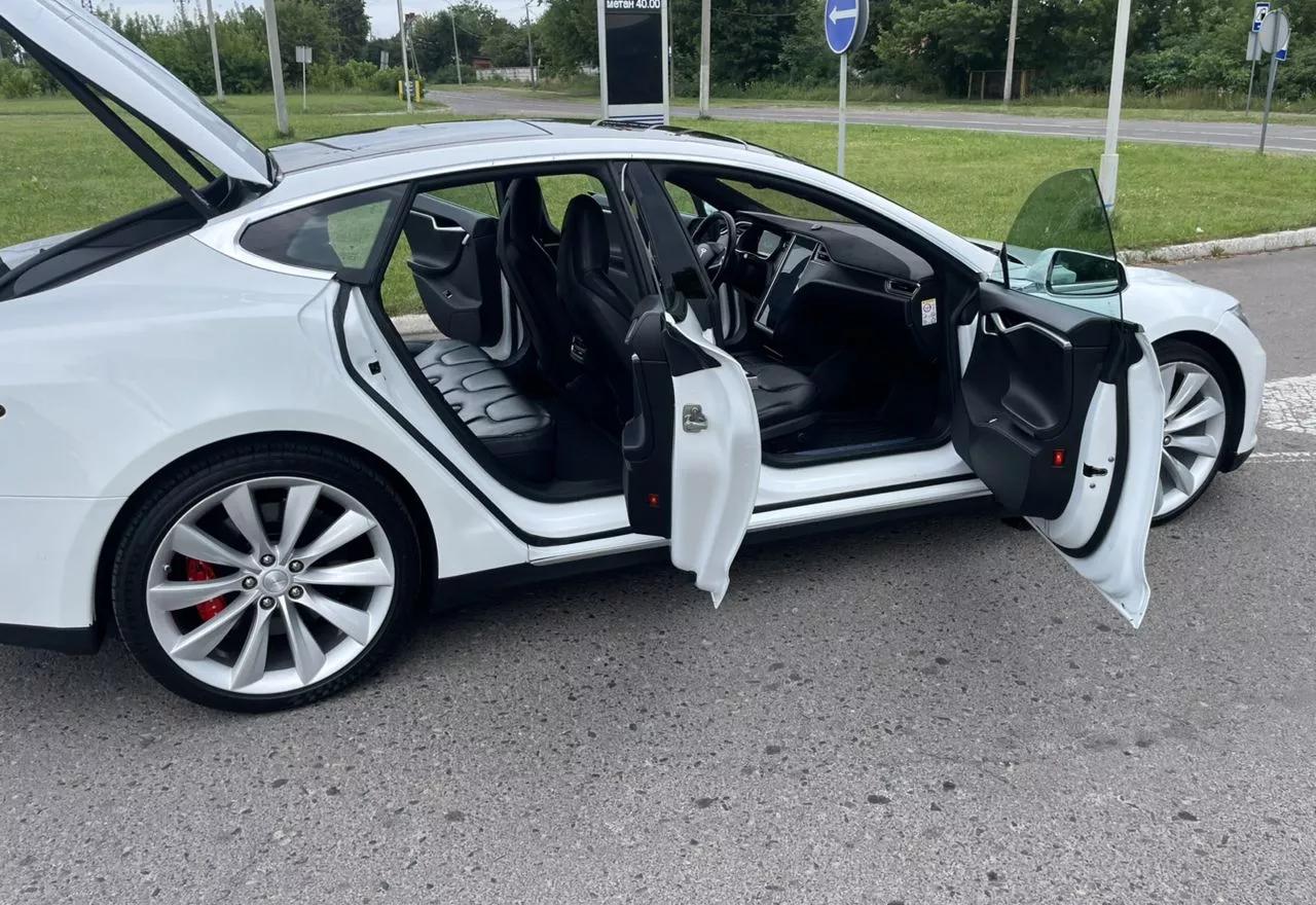Tesla Model S  85 kWh 2015thumbnail251