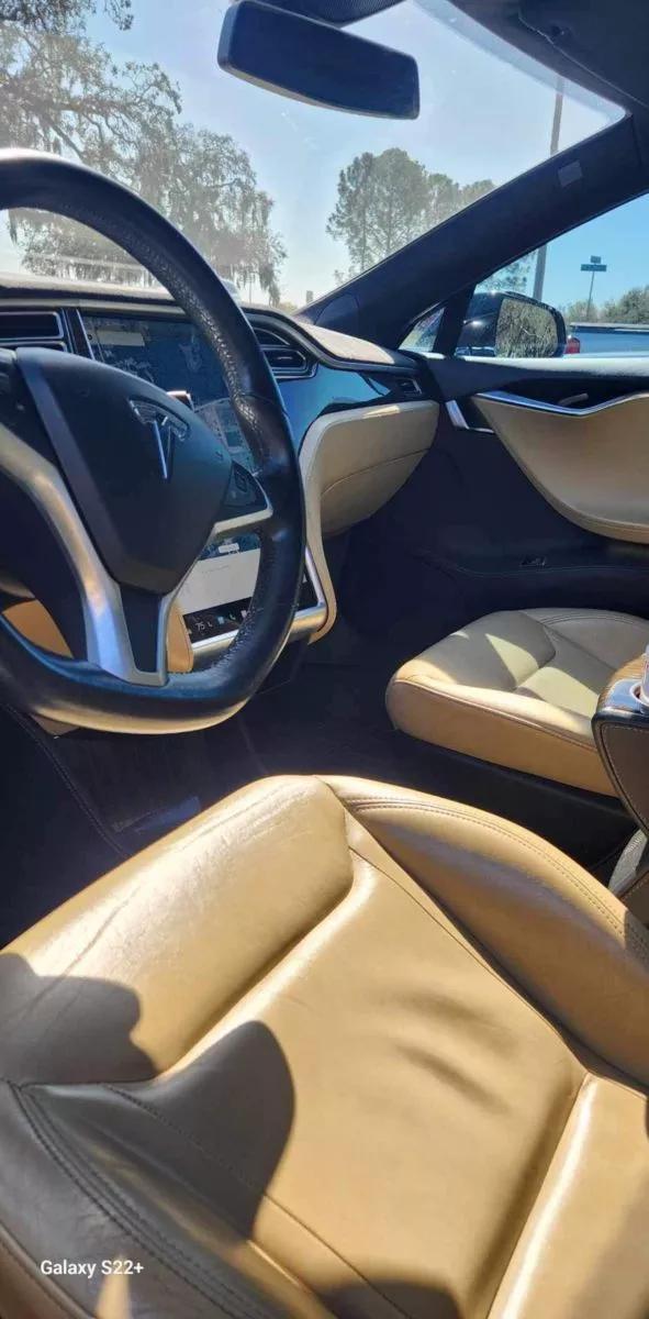 Tesla Model S  70 kWh 201561