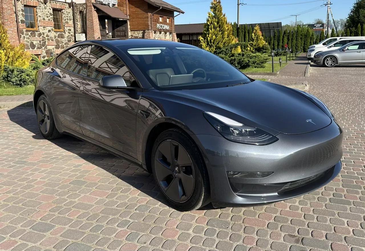 Tesla Model 3  80.5 kWh 202221