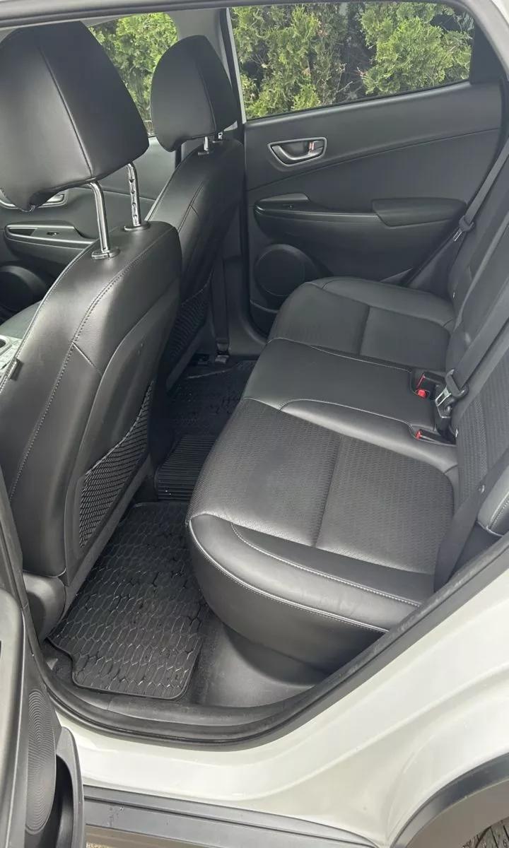 Hyundai Kona  64 kWh 2018thumbnail141