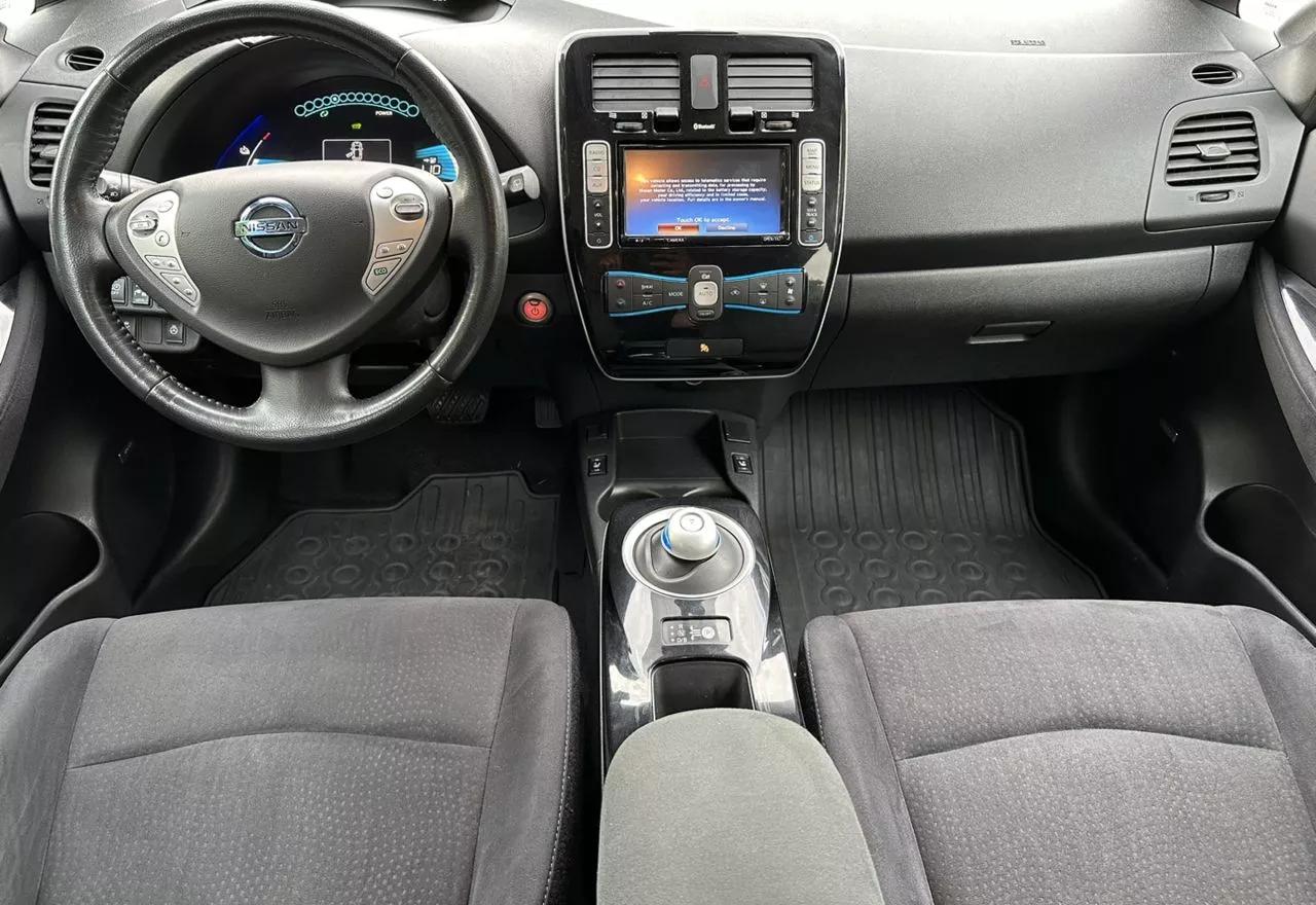 Nissan Leaf  30 kWh 2015thumbnail301