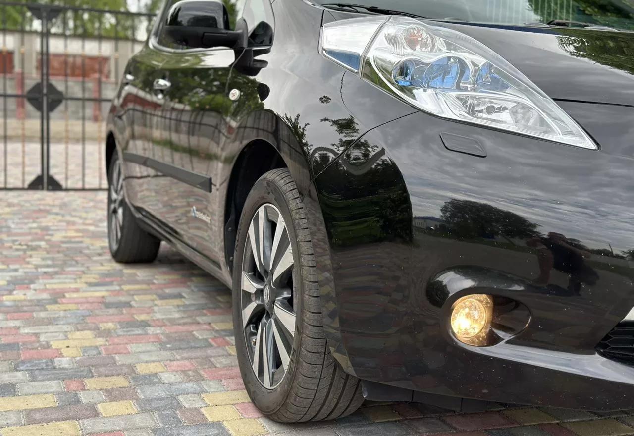 Nissan Leaf  30 kWh 2015381
