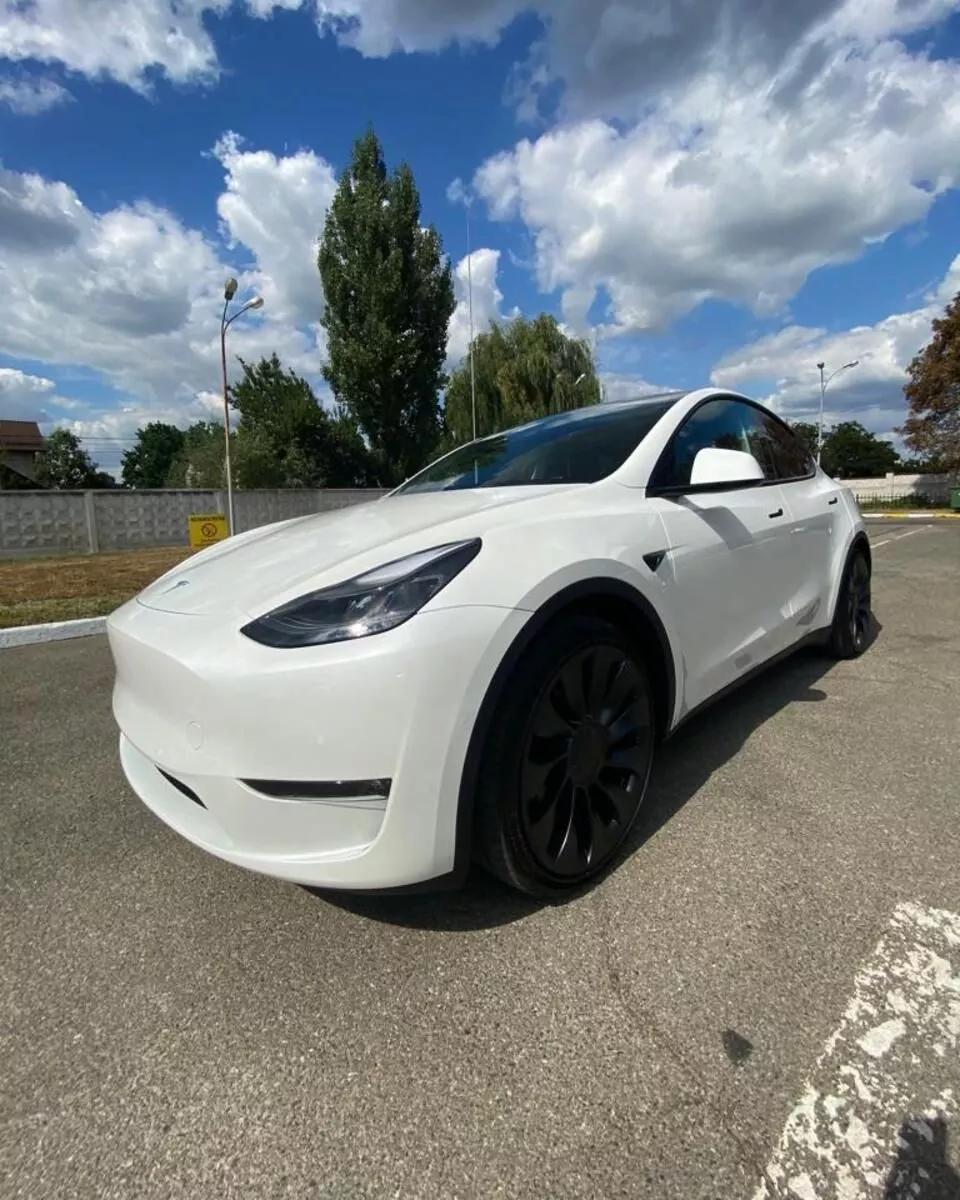 Tesla Model Y  85 kWh 2022thumbnail11