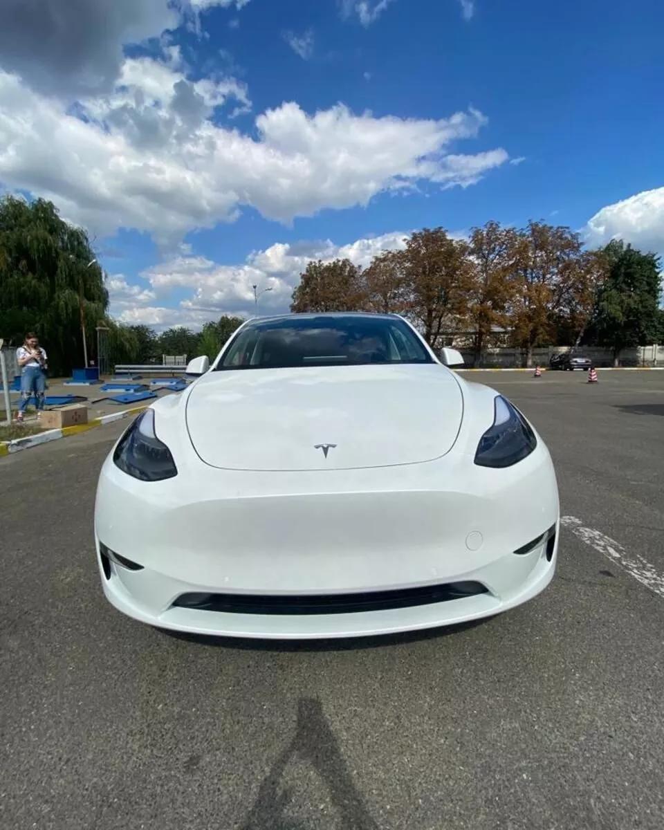 Tesla Model Y  85 kWh 2022thumbnail201