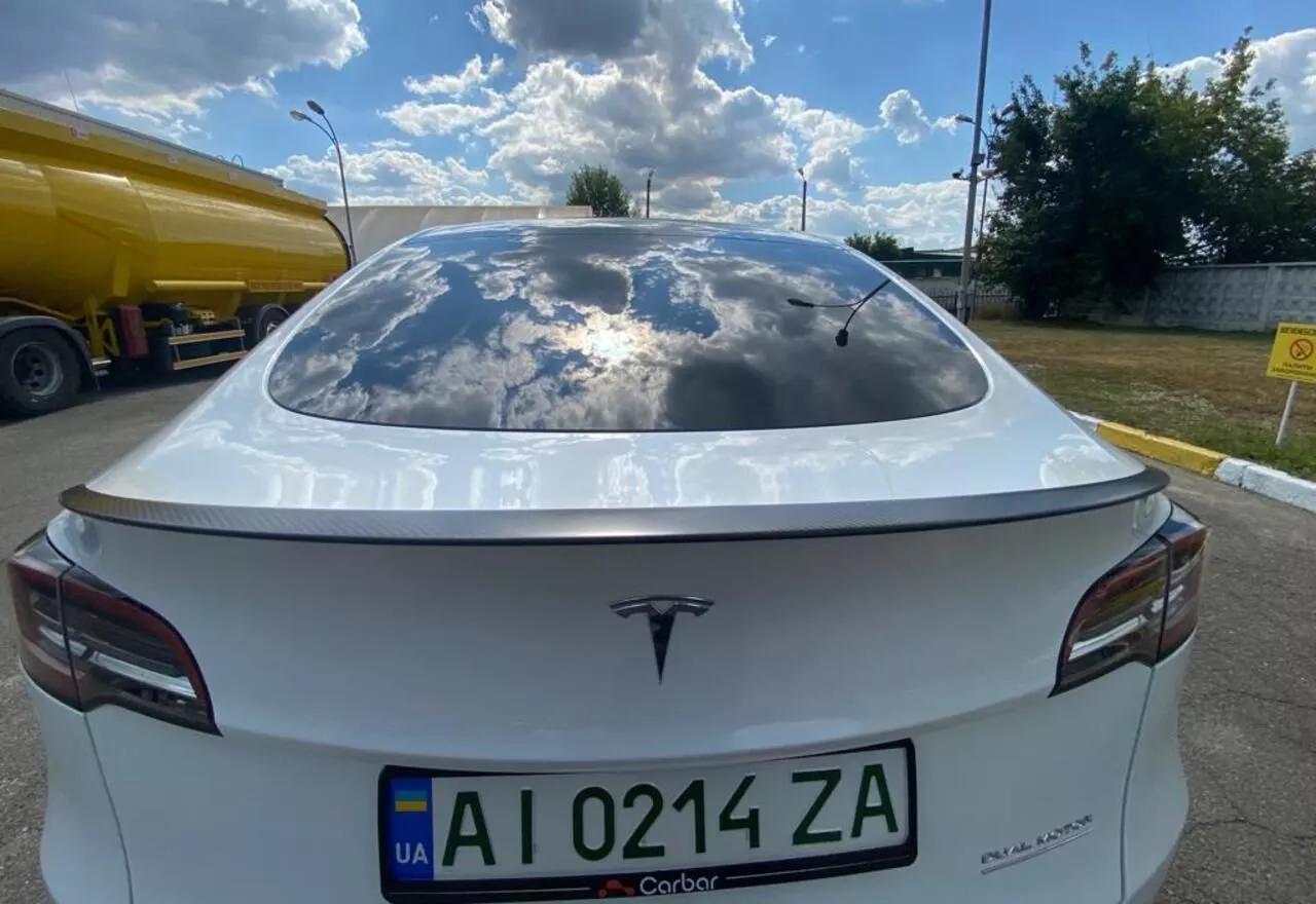 Tesla Model Y  85 kWh 2022401