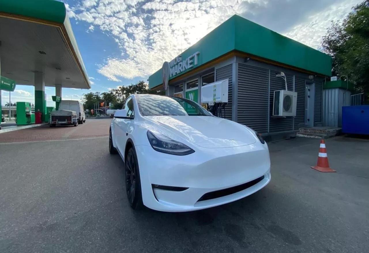Tesla Model Y  85 kWh 2022thumbnail491