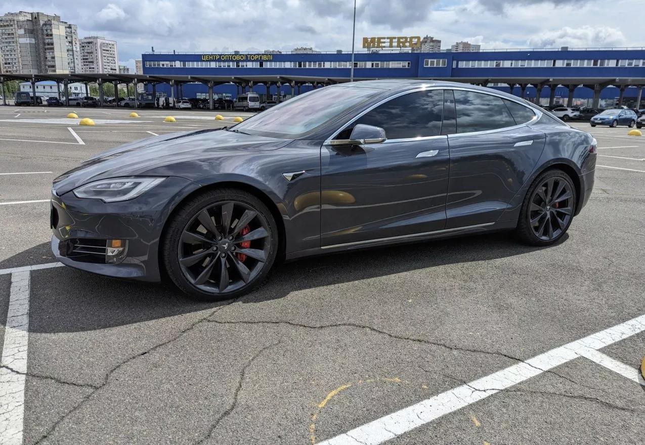 Tesla Model S  100 kWh 201901