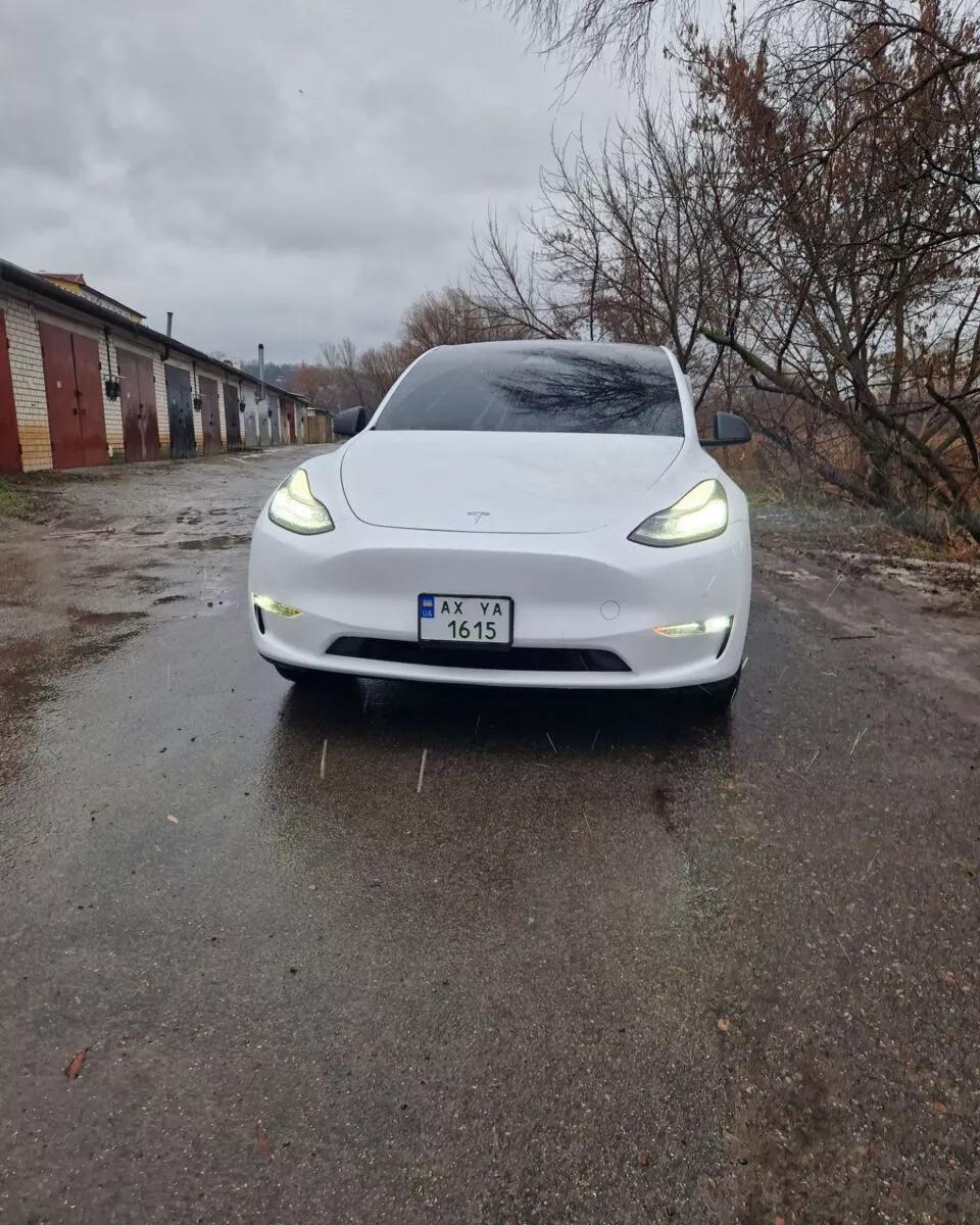 Tesla Model Y  75 kWh 2021thumbnail11