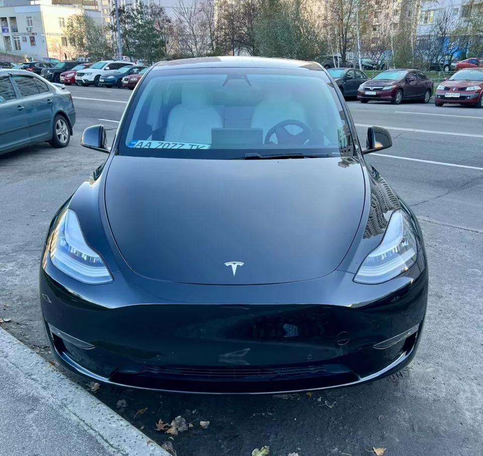 Tesla Model Y  75 kWh 2020101