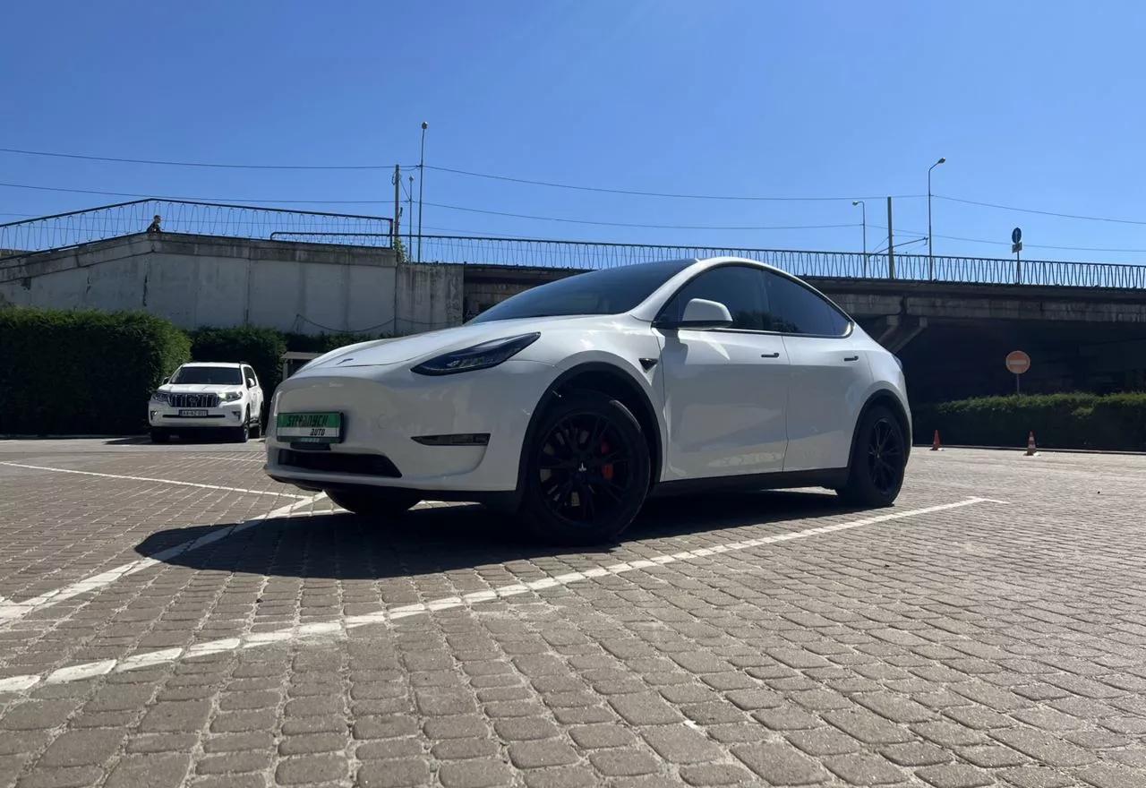 Tesla Model Y  58 kWh 202121