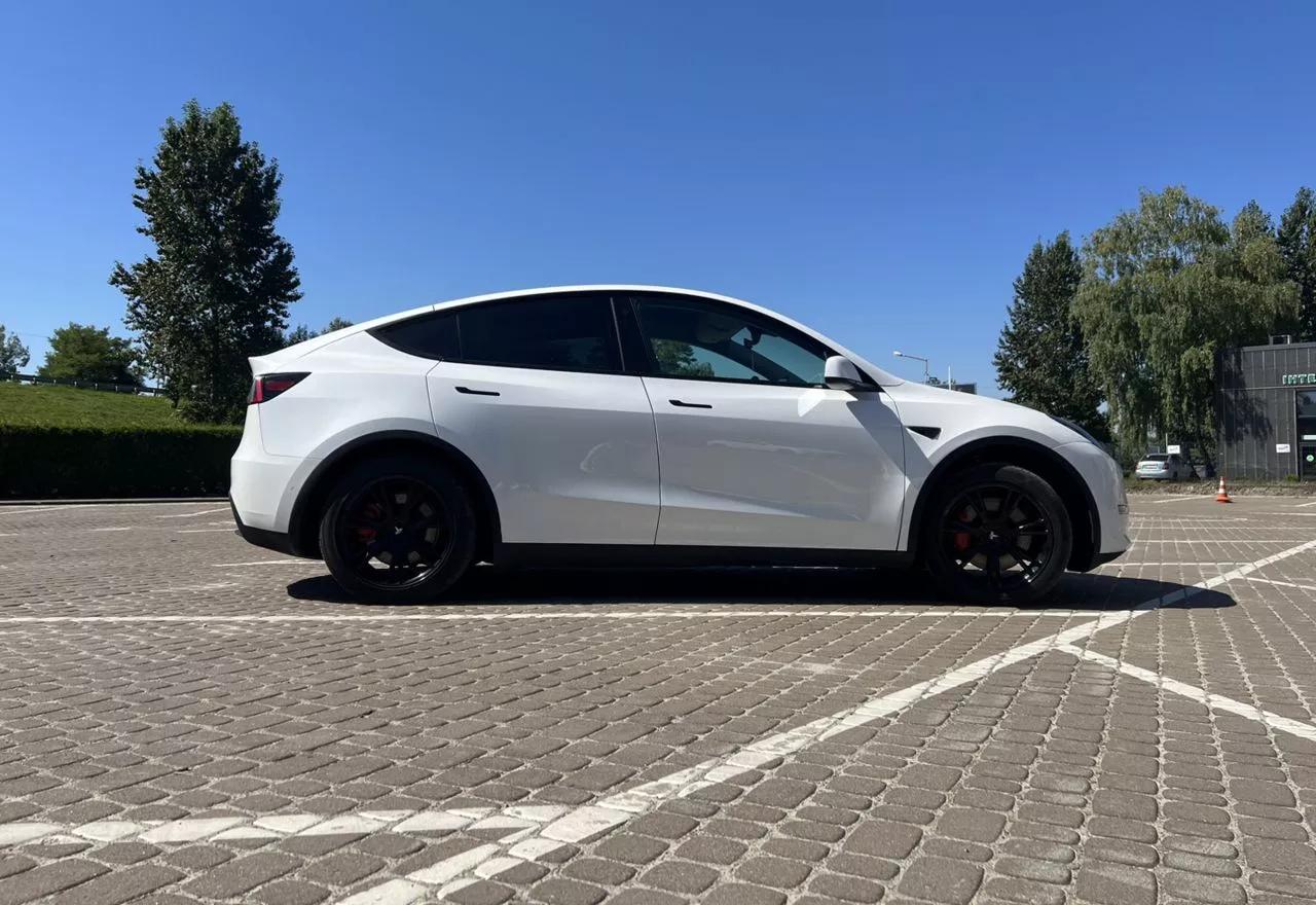 Tesla Model Y  58 kWh 202131