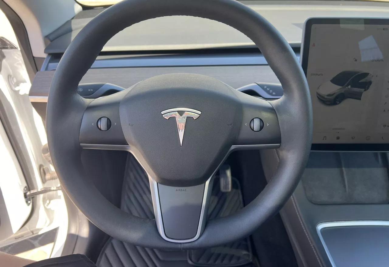 Tesla Model Y  58 kWh 2021131
