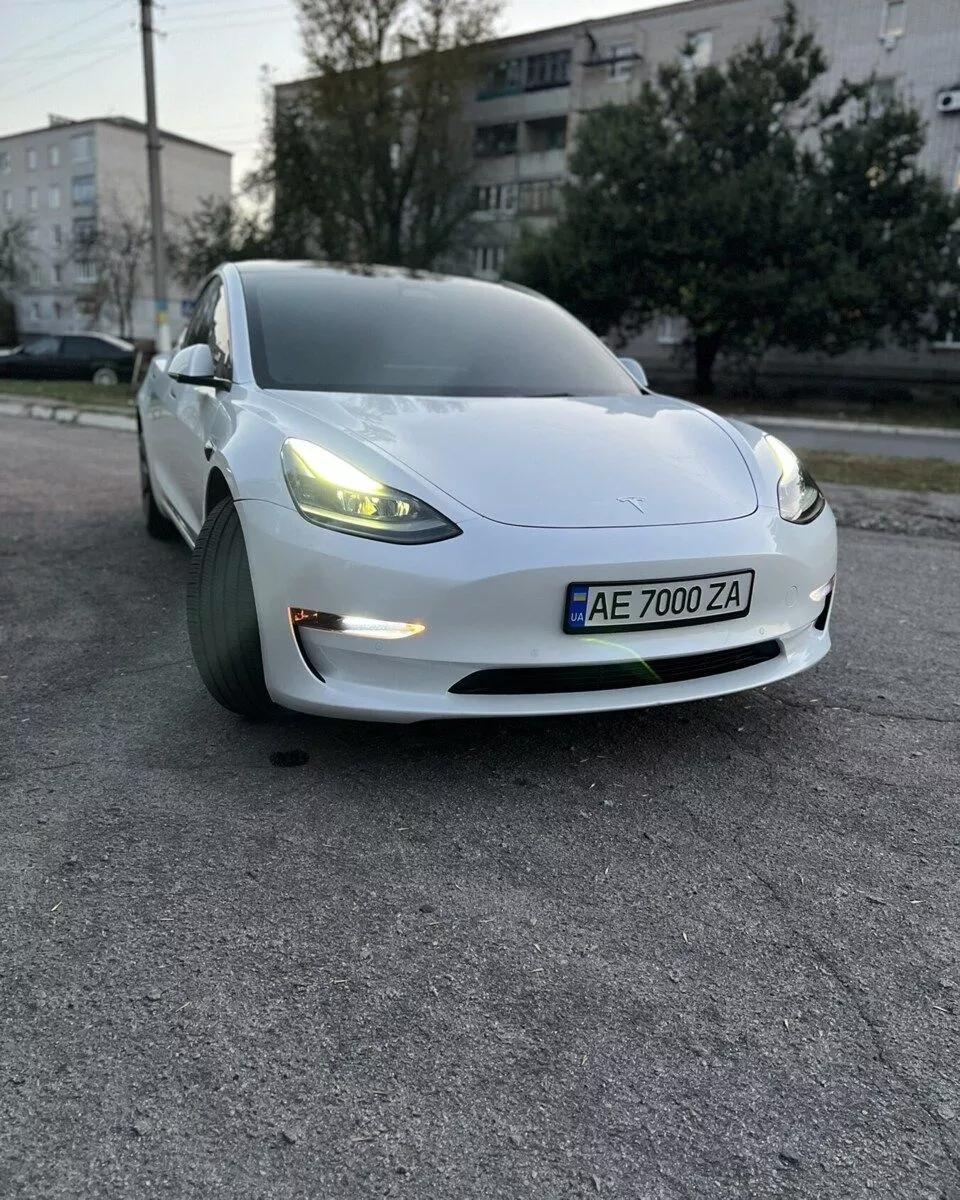 Tesla Model 3  80.5 kWh 2022thumbnail01
