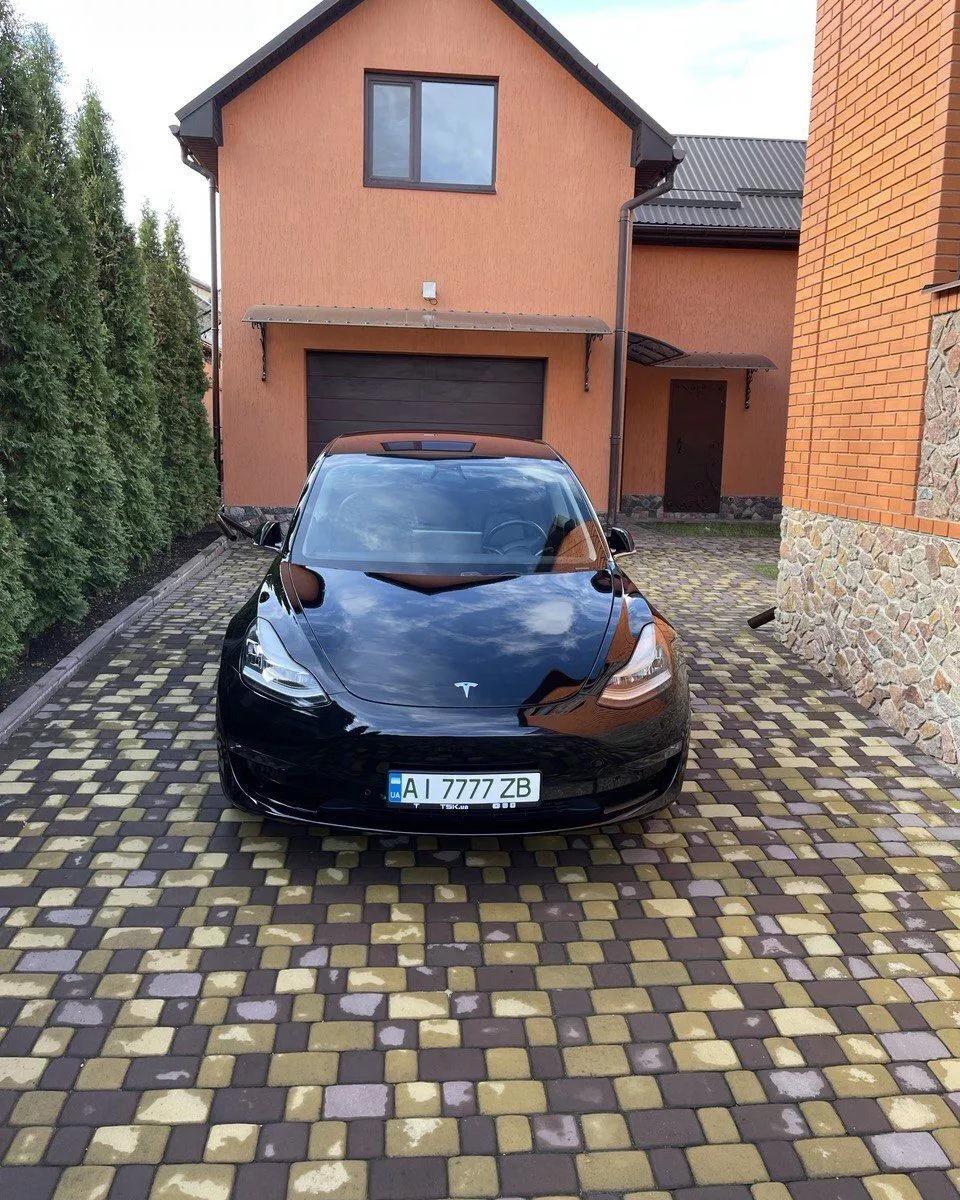 Tesla Model 3  68.3 kWh 201921