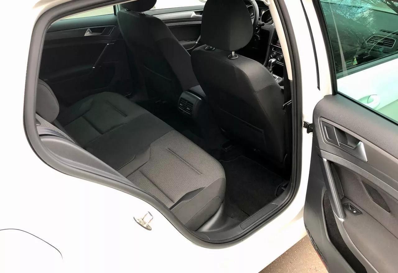 Volkswagen e-Golf  36 kWh 2019thumbnail151
