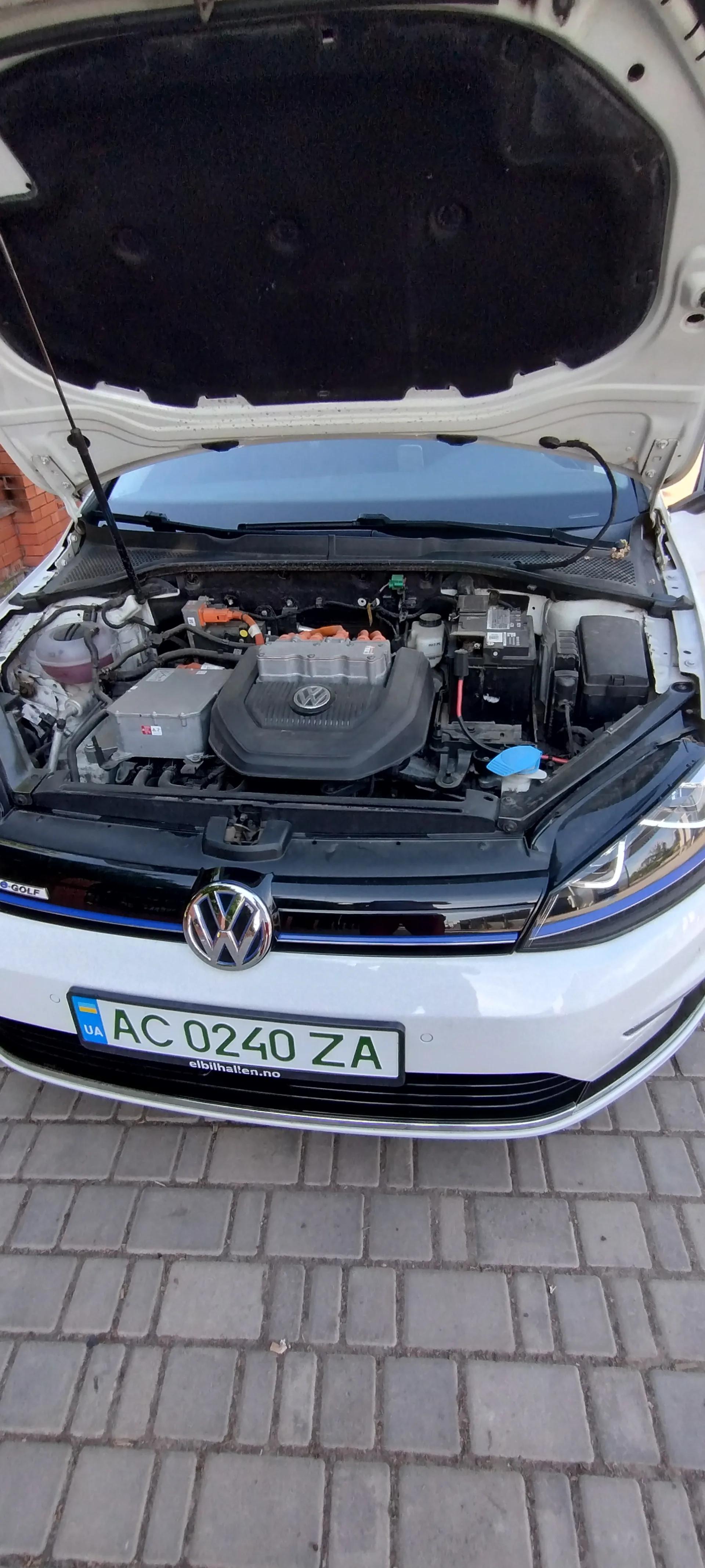 Volkswagen e-Golf 24.2 kWh 2014181