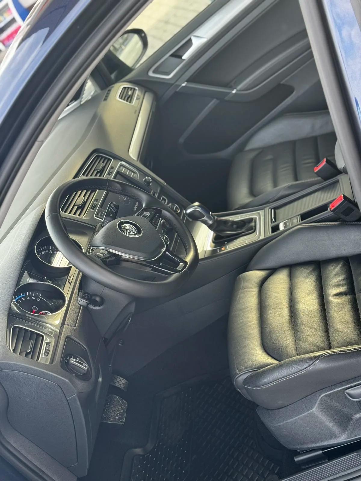 Volkswagen e-Golf  24.2 kWh 2015131