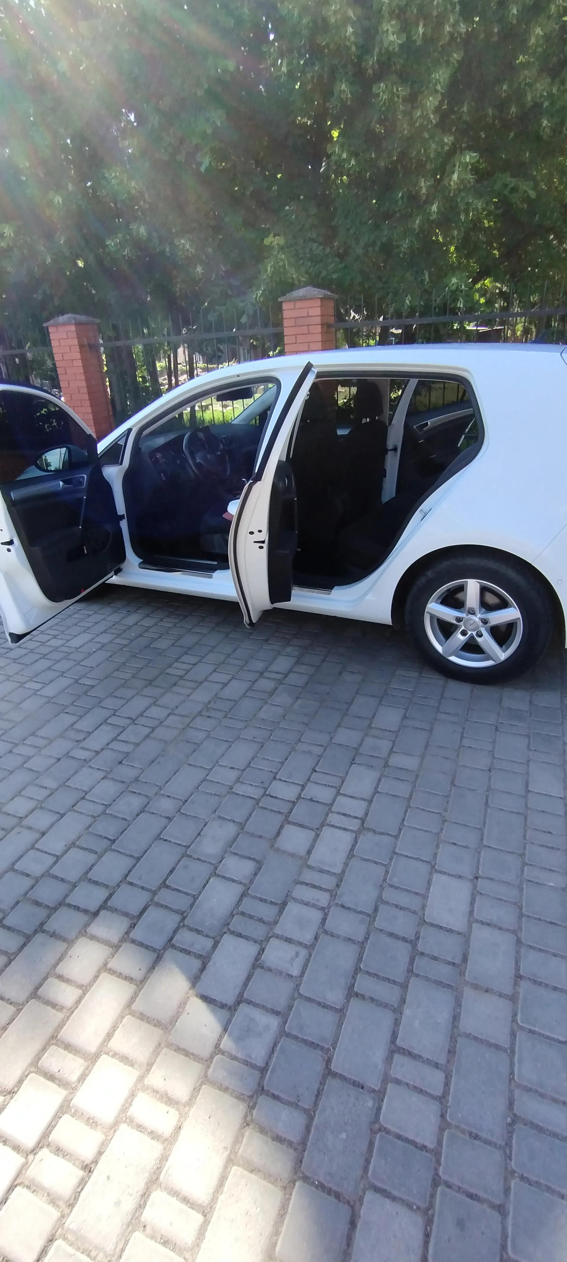 Volkswagen e-Golf 24.2 kWh 2014251
