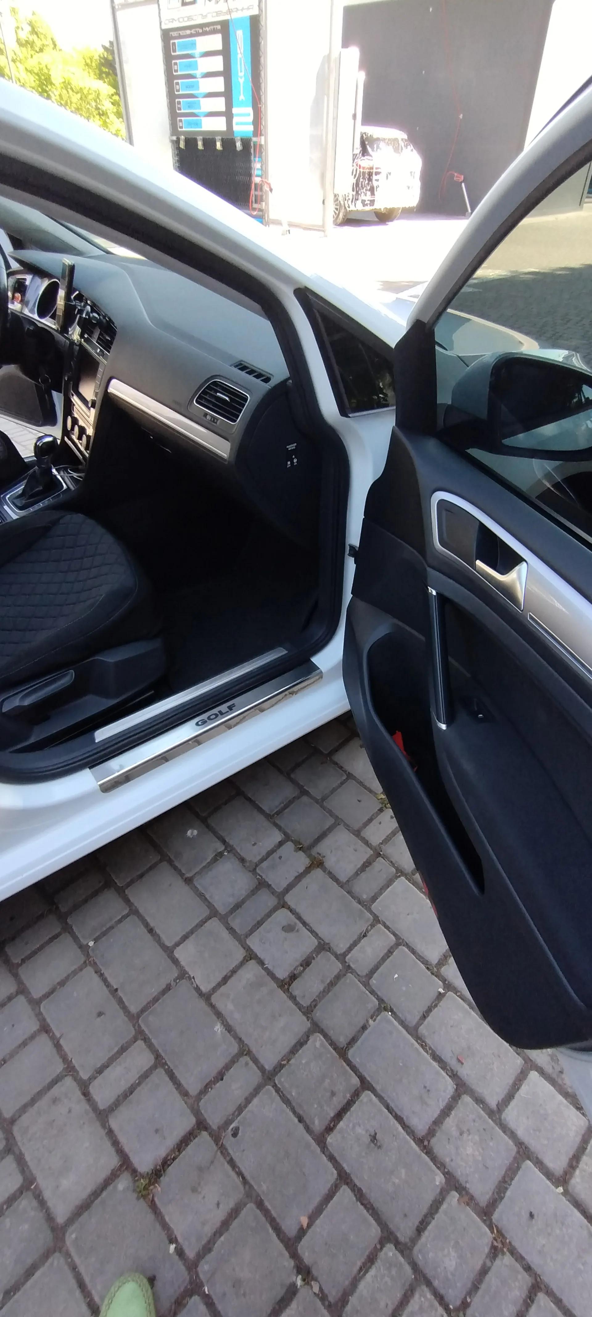 Volkswagen e-Golf 24.2 kWh 2014241