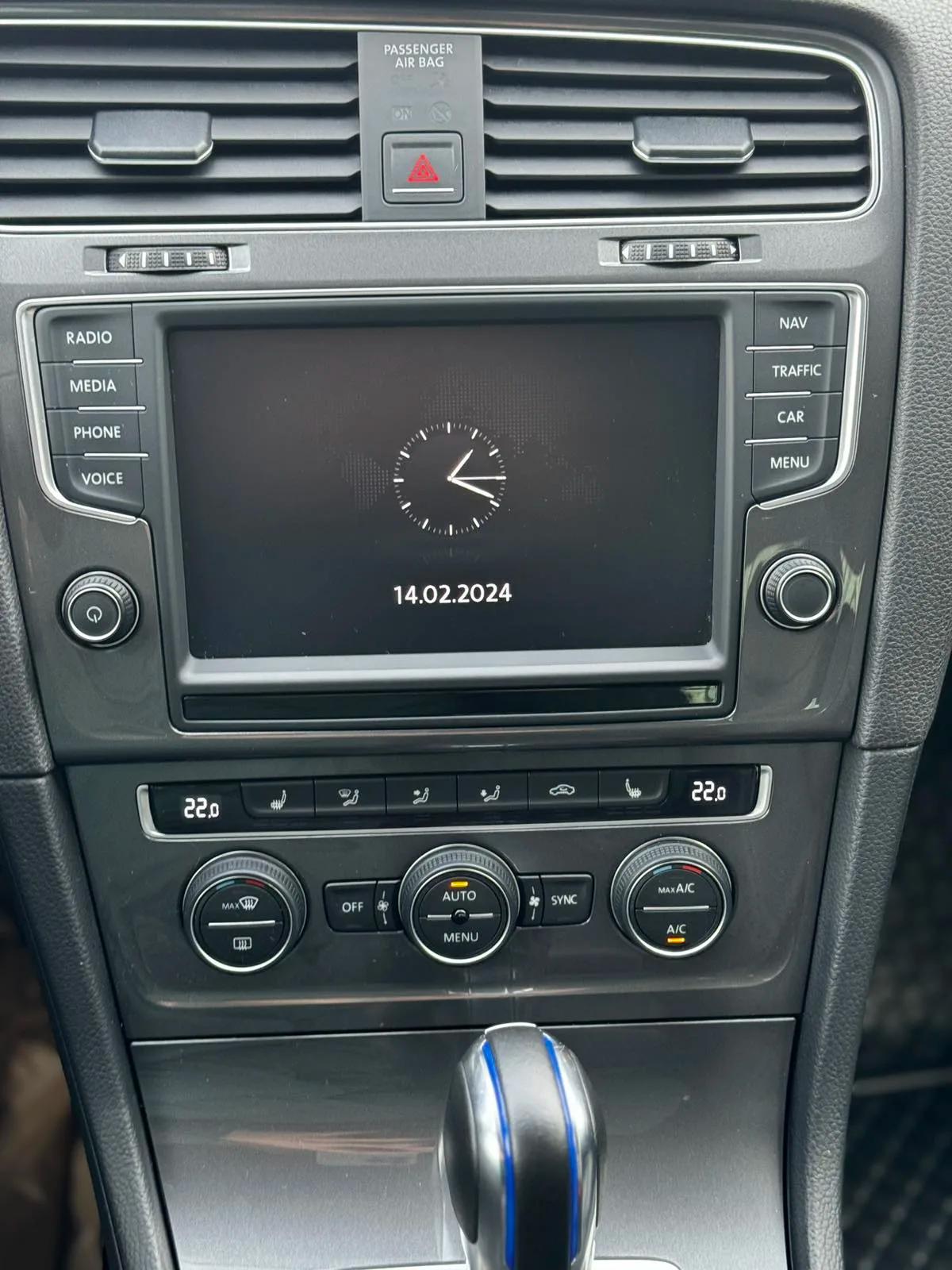 Volkswagen e-Golf  24.2 kWh 2015101